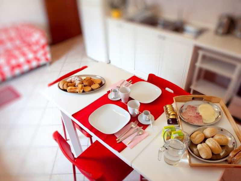As Easy Apartment Assisi Bagian luar foto